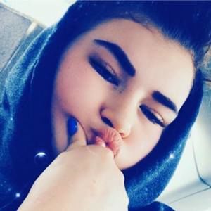 Meet your Posher, Rose